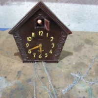 Часовник с кукувица , снимка 1 - Антикварни и старинни предмети - 40803090