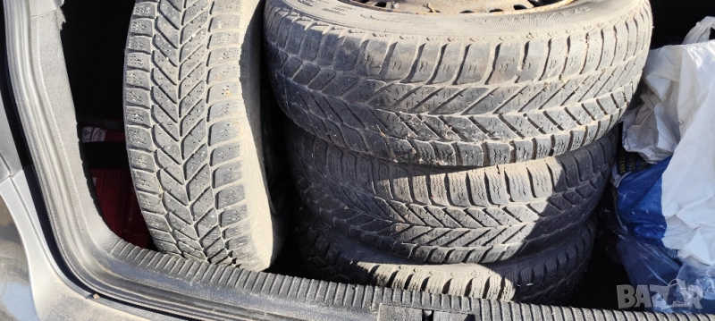 Джанти 13, 4x100 със зимни гуми 175/70/13, снимка 1