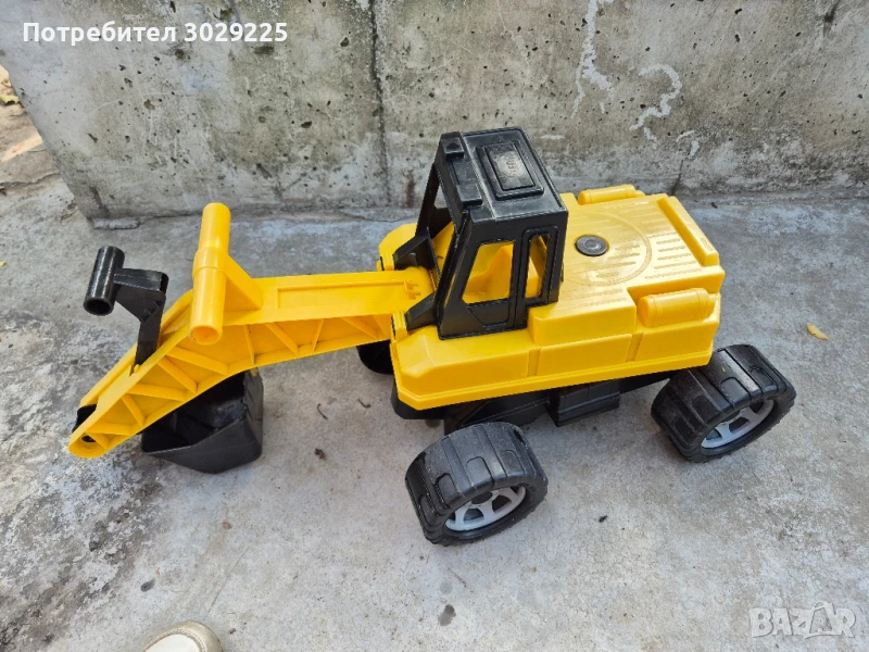 Детски багер с подвижна кофа, снимка 1