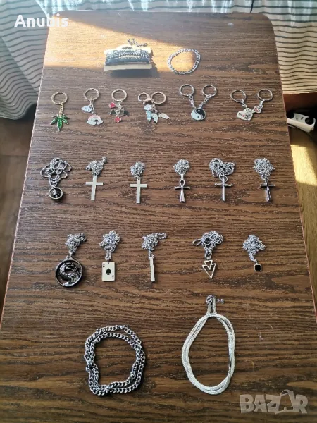 гердани гривни медалиони кличодържатели кръстове , снимка 1
