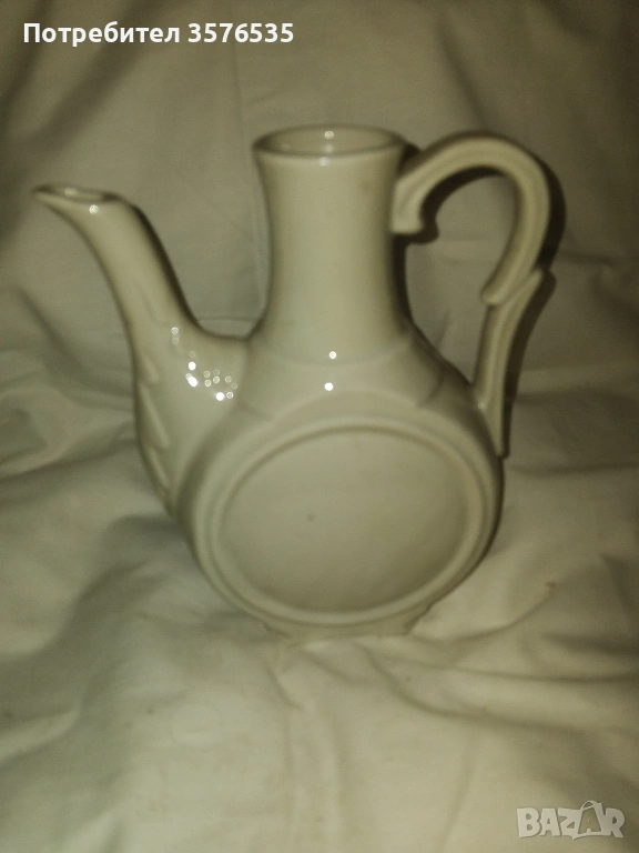 Продавам порцеланова каничка., снимка 1