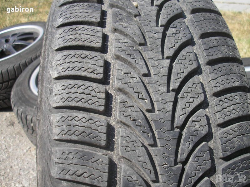 Зимни гуми Nokian с джанти, снимка 1