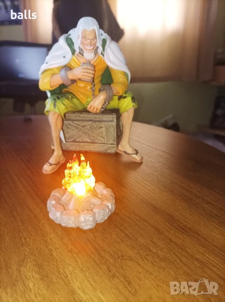 фигурка на рейли от one piece / rayleigh, снимка 1