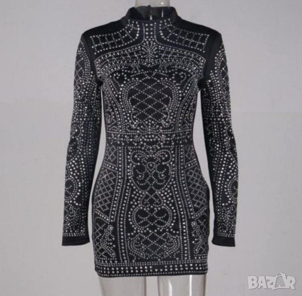 Елегантна черна рокля с камъни , снимка 1