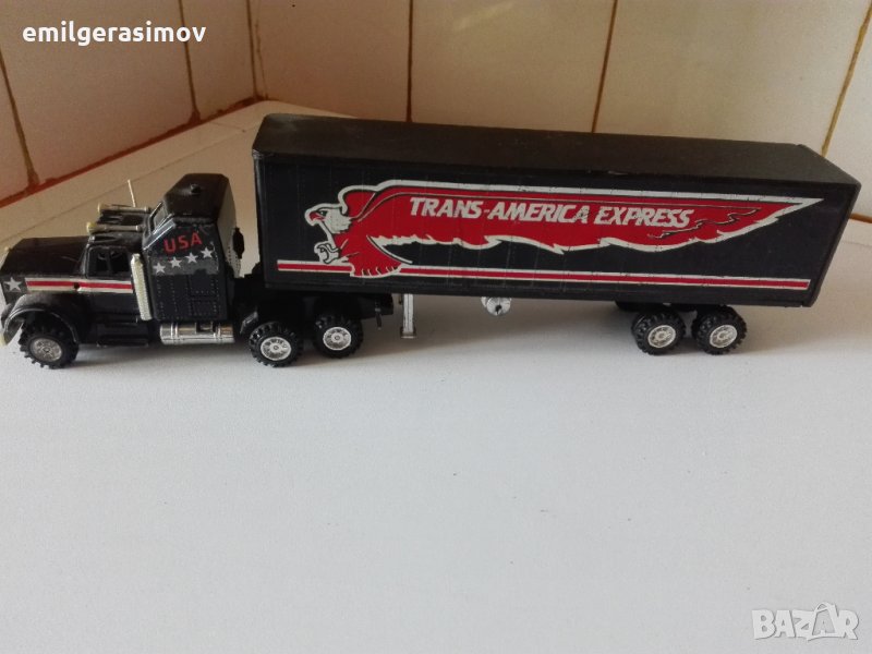 Детски играчки камиончета и дървена кола ., снимка 1