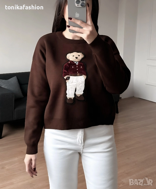 Кафяв пуловер с мече , снимка 1