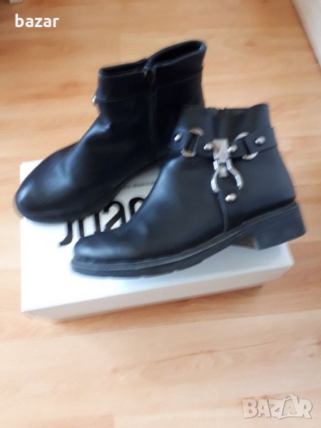Боти, снимка 1