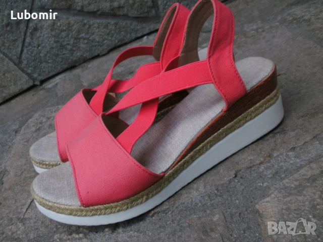 Дамски елегантни сандали !