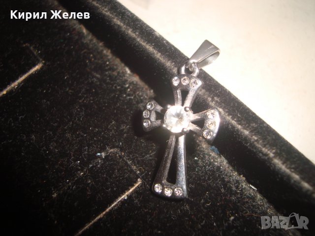 КРЪСТЧЕ БЛАГОРОДНА СТОМАНА с ФАСЕТИРАНИ КРИСТАЛИ 20945, снимка 4 - Колиета, медальони, синджири - 32088923