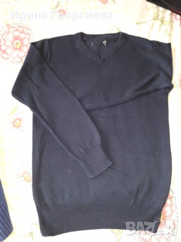 Коледен пуловер  2 бр , снимка 2 - Детски пуловери и жилетки - 35012220