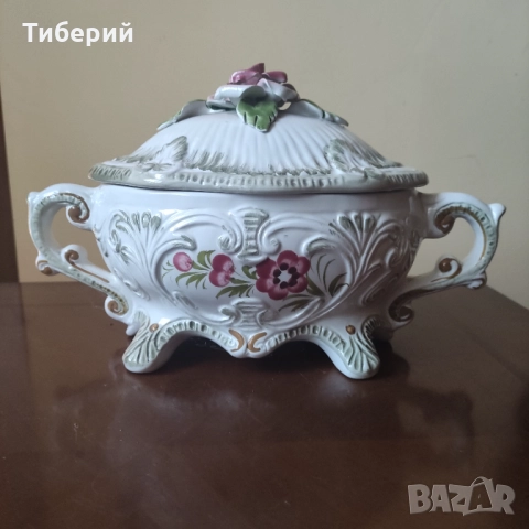 Порцеланова  бонбониера/ваза Bassano, снимка 11 - Декорация за дома - 52126646