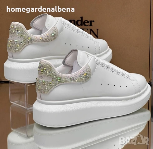 Маратонки Alexander McQueen – Бял лукс с кристален блясък!, снимка 2 - Маратонки - 54316207