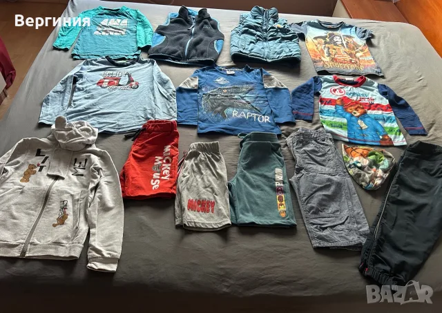 Лот дрешки за момченце на 5-6 г цена 20€ за всичко