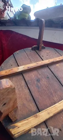 Стара дървена ниска маса паралия , снимка 11 - Антикварни и старинни предмети - 55788706