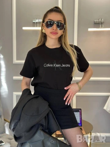 дамски тениски calvin klein , снимка 2 - Тениски - 51152258