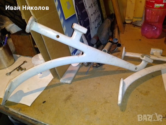 Метални стойки 2 бр., снимка 3 - Други - 38627040