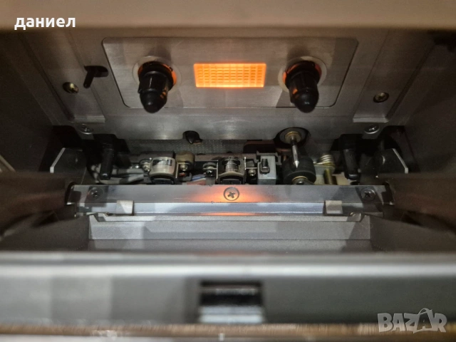 Отлично работещ касетен дек JVC KD-A55 с много добър външен вид и без липси + подарък, снимка 8 - Декове - 53185139