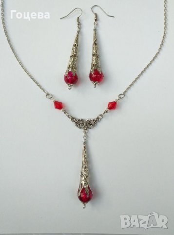 Разкошен Викториански комплект колие и обеци с рубинено червени кракъл мъниста и изящни орнаменти, снимка 6 - Бижутерийни комплекти - 29920816