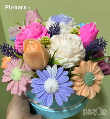 Ръчно изработени букети от соеви свещи