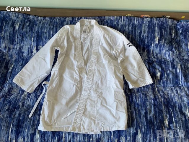 Кимоно за източни бойни изкуства за ръст 140см, с подарък жълт колан, снимка 3 - Спортна екипировка - 49414644