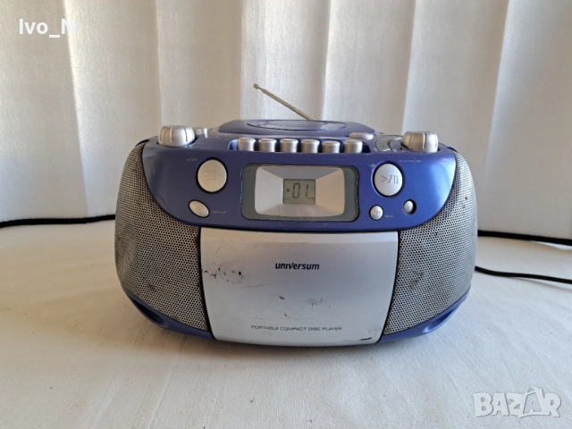 Радио със CD плейър Universum CTR-1022.