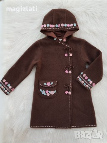 Детско палто 5-6 години, снимка 2 - Детски якета и елеци - 42075036
