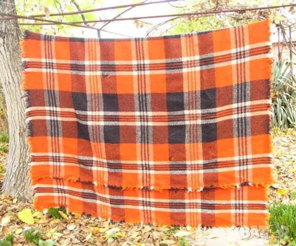 Български Класически Зимни Вълнени ОДЕЯЛА 200x150 см Родопски Покривала Килими Покривка 051125, снимка 2 - Олекотени завивки и одеяла - 52269466