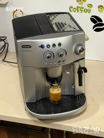Кафемашина кафе автомат delonghi magnifica с гаранция, снимка 5 - Кафемашини - 53171123
