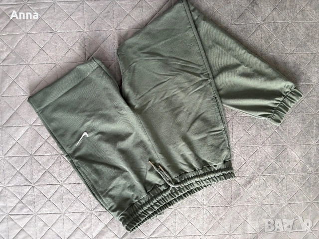 Спортен екип Nike, снимка 2 - Спортни екипи - 54234628