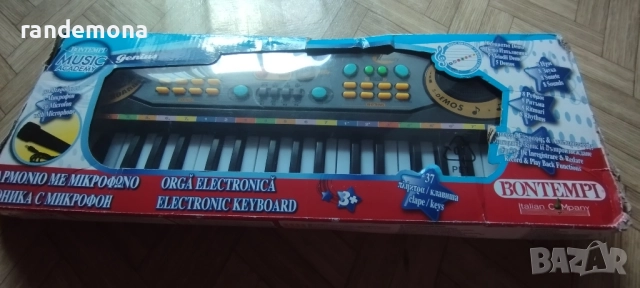 детска йоника с микрофон