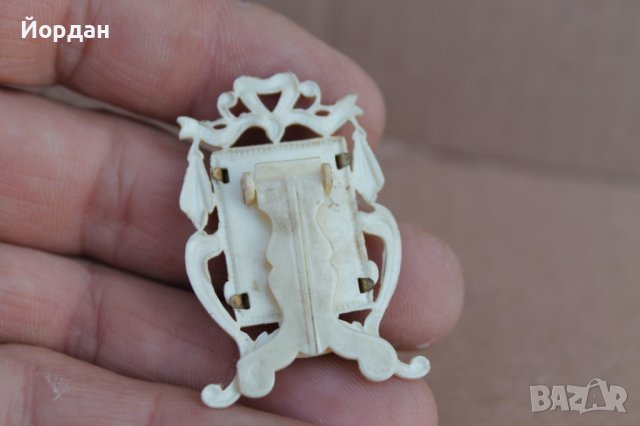 Стара рамка със снимка Рилски манастир , снимка 4 - Антикварни и старинни предмети - 36890605