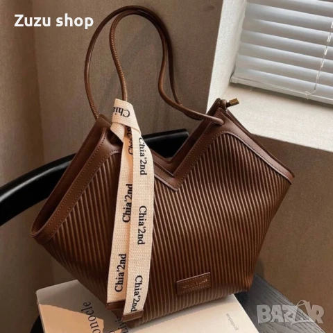 Дамска чанта, снимка 6 - Чанти - 50768390