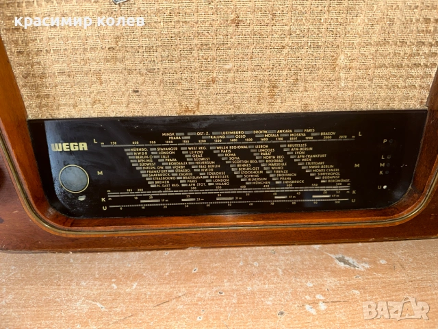 лампов радиопремник "WEGA LUX-365W", снимка 2 - Антикварни и старинни предмети - 53275211