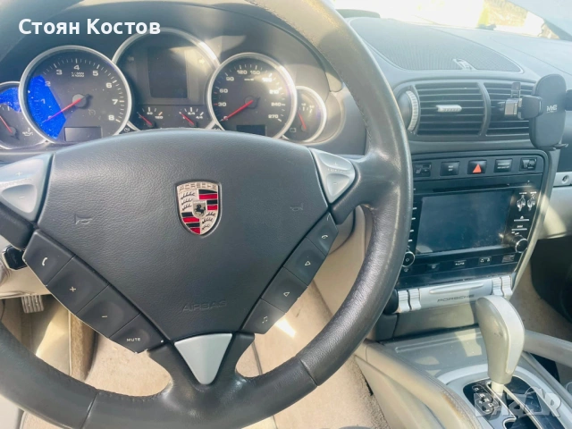 Porsche Cayenne , снимка 3 - Автомобили и джипове - 53011268