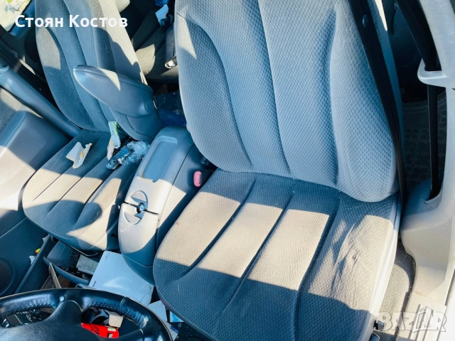 Crysler Voyager 2.8 CRD , снимка 6 - Автомобили и джипове - 52514163