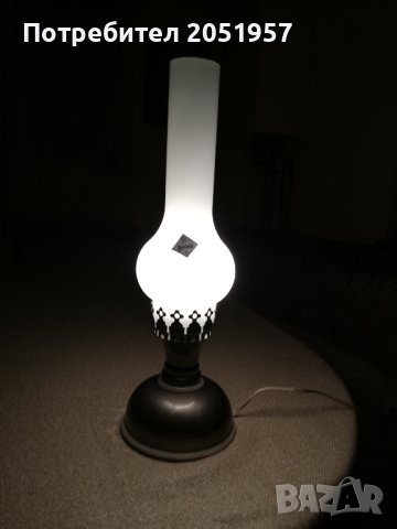 Настолна лампа. 