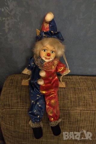 	Колекционерска порцеланова кукла клоун на люлка, снимка 4 - Колекции - 33865443