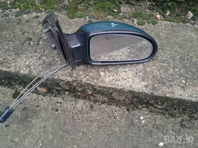 Дясно механично огледало за форд фокус МК1 , снимка 1