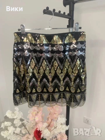 Пола с маниста и паети универсален размер , снимка 2 - Поли - 50739048