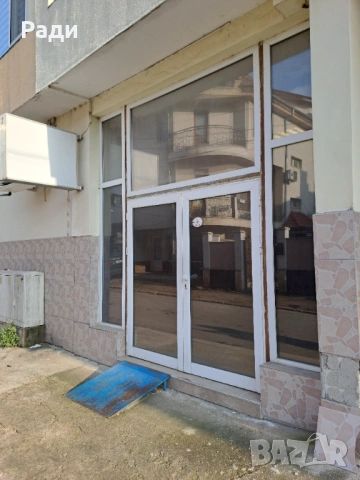 Дава под наем помещение за магазин, салон за красота, офис, склад и др в гр. Видин, 57.60 кв.м., снимка 3 - Магазини - 54181658