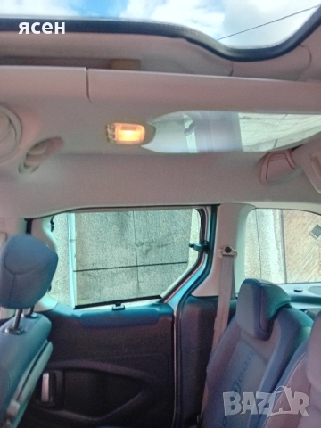 Продавам Ситроен Берлинго Multispace 1.6 109k газ бензин , снимка 5 - Автомобили и джипове - 51457306