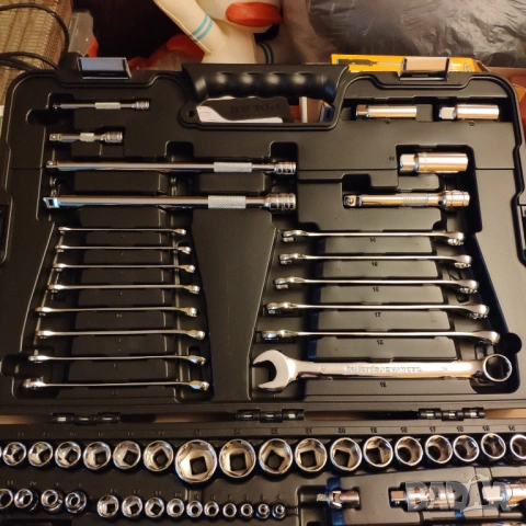 Halfords Advanced 150части 1/4 3/8 1/2 гедоре /гидория къси дълги вложки ключове комплект, снимка 6 - Куфари с инструменти - 52920145