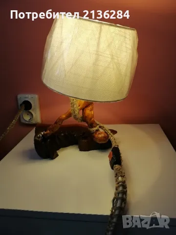 Настолна лампа, снимка 5 - Настолни лампи - 33555562