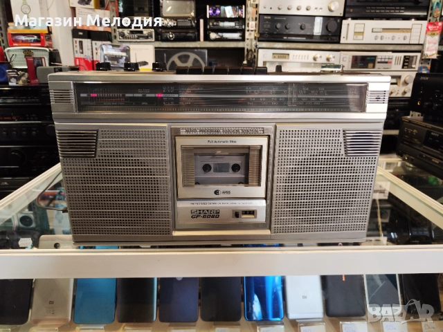 Радиокасетофон SHARP GF-6060 В отлично техническо и визуално състояние., снимка 4 - Радиокасетофони, транзистори - 51879177