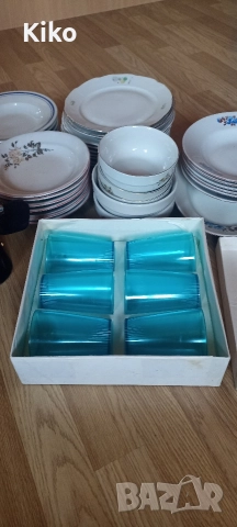 Чаши,чинии, кафеварка - всичко за 20 лв., снимка 5 - Чинии - 52910842