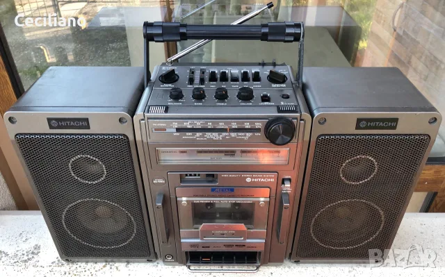 Hitachi TRK-9140E Голям,тежък и много свирещ радиокасетофон!, снимка 10 - Радиокасетофони, транзистори - 55742299