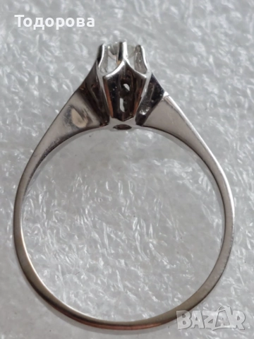 Дамски златен пръстен с инкрустиран диамант 0.20 карата,бяло злато проба 750, снимка 10 - Пръстени - 52592247