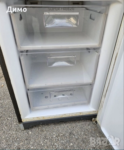 Hotpoint Ariston  – Голям хладилник 300 л, отлично състояние, снимка 3 - Хладилници - 52465621