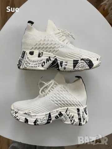 Дамски летни бели маратонки