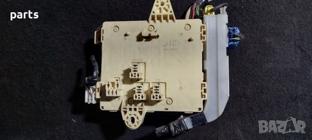 Бушонна Кутия Лексус ИС200 - ИС300 - Кутия Релета - 8266653020 N, снимка 3 - Части - 40088647